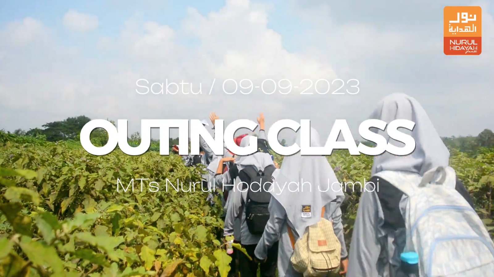 Kegiatan Outing Class di lahan pertanian, perkebunan, dan peternakan